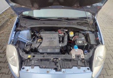Fiat Punto Grande Punto Hatchback 5d 1.4 16V 95KM 2007 Fiat Punto Fiat Punto III Klima , 1,4benznya 1.4 Benzyna 95KM, zdjęcie 12