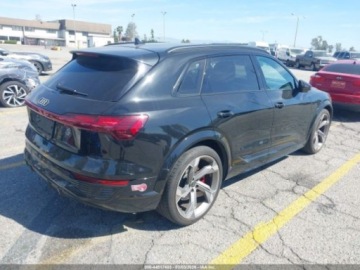 Audi 2024 Audi SQ8 e-tron Prestige Quattro 2024 Elektryczny 496KM, zdjęcie 5