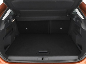 Citroen C4 III SUV 1.2 PureTech 130KM 2020 Citroen C4 klima auyo navi kamera i czujniki, zdjęcie 19