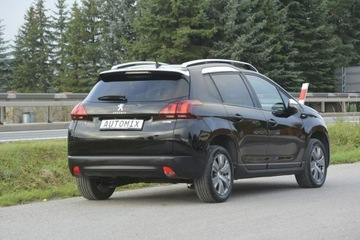 Peugeot 2008 I SUV Facelifting 1.2 PureTech 82KM 2017 Peugeot 2008 1.2 doinwestowany Android Auto Car, zdjęcie 8