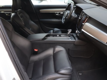 Volvo V90 II Kombi 2.0 D4 190KM 2018 Volvo V90 D4, Salon Polska, 187 KM, Automat, zdjęcie 8