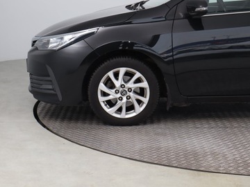 Toyota Corolla XI Sedan Facelifting 1,6 Valvematic 132KM 2018 Toyota Corolla 1.6 Valvematic, Salon Polska, zdjęcie 14