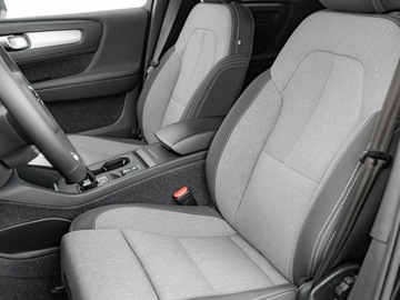 Volvo XC40 Crossover Facelifting 2.0 B4 197KM 2022 Volvo XC 40 WD8126S#B4 Core LED K.cof Cz.park, zdjęcie 12