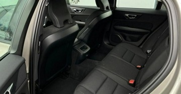 Volvo V60 II  Kombi 2.0 D3 150KM 2020 Volvo V60 Automat Virtualny kokpit Faktura VAT23 2.0 Diesel 150KM, zdjęcie 24