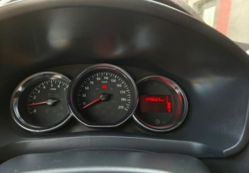 Dacia Logan II MCV Tce 90KM 2015 Dacia Logan Dacia Logan MCV 0.9 TCE Prestige Benzyna 90KM, zdjęcie 9