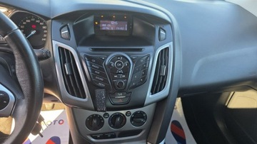 Ford Focus III Kombi 1.6 Duratec 125KM 2011 Ford Focus Klima, zdjęcie 15