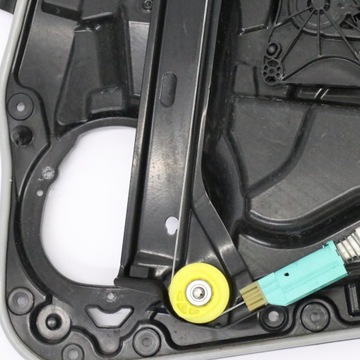 MERCEDES CLA C118 COUPE ZVEDÁK OKNO DVEŘE PŘEDNÍCH LEVÝCH A1187200000
