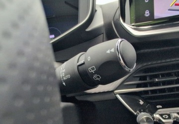 Peugeot 2008 II SUV Facelifting 1.2 PureTech 130KM 2024 Peugeot 2008 PureTech 130 GT SS EAT8 SalonPL FVat Od Reki Bogata Wersja, zdjęcie 17