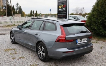 Volvo V60 II  Kombi 2.0 D3 150KM 2019 Volvo V60 NAVIGACJA, Grzane Fotele, Multifunkcja, Tempomat, Czujniki, Auto, zdjęcie 3
