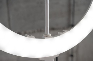 Светодиодная кольцевая лампа Newell RL-18A - WB (3200 K - 5500 K) - Arctic White