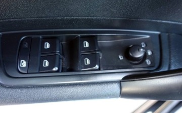 Audi A1 I Hatchback 3d 1.6 TDI 105KM 2014 Audi A1 Sportback 1.6TDI 105KM SPORTBACK Klimatronik Nawigacja 5Drzwi 1.6, zdjęcie 32