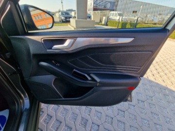 Ford Focus III Kombi Facelifting 1.0 EcoBoost 125KM 2018 Ford Focus 1.0 125Ps Matrixsy Navi Kombi 109tys km Gwarancja Benzyna 125KM, zdjęcie 26