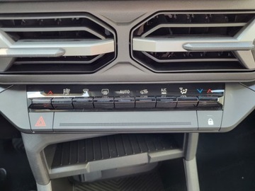 Dacia Bigster 1.2 TCe 140KM 2025 Od ręki - Journey LPG 1.2 mHEV 140KM / Pakiet Parking, Zimowy Plus, zdjęcie 10