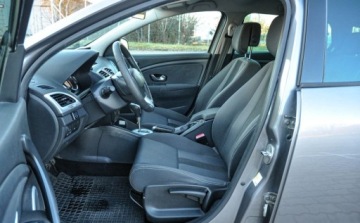 Renault Megane III Coupe-Cabriolet 2.0 16v 140KM 2010 Renault Megane 2,0 (140KM) LPG Automat 2.0 BenzynaLPG 140KM, zdjęcie 6