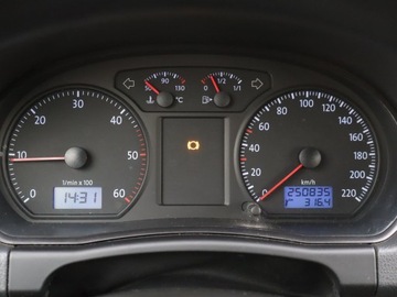 Volkswagen Polo IV Hatchback 1.4 TDI 70KM 2006 VW Polo 1.4 TDI, Klima, El. szyby, zdjęcie 10