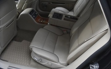 Audi A8 D3 Sedan 6.0 W12 450KM 2008 Audi A8 Audi A8 6.0 quattro Langversion 6.0 Benzyna 450KM, zdjęcie 28