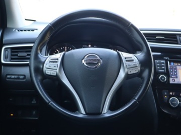 Nissan Qashqai II Crossover 1.6 dCi 130KM 2016 Nissan Qashqai 1.6 dCi, Salon Polska, 4X4, Skóra, zdjęcie 13