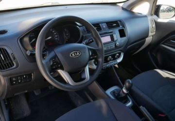 Kia Rio III Hatchback 3d 1.4 DOHC CVVT 109KM 2013 Kia Rio Kia Rio 1.4 Benzyna 109KM, zdjęcie 19