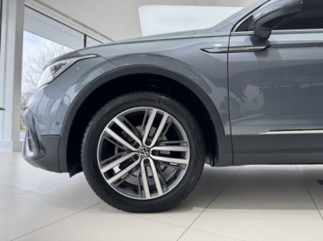 Volkswagen Tiguan Allspace SUV Facelifting 2.0 TDI SCR 150KM 2022 Volkswagen Tiguan Allspace Allspace Elegance 4Motion Hak Kamera cofania, zdjęcie 19