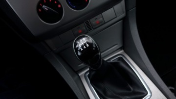 Ford Focus II Hatchback 5d 1.6 Duratec Ti-VCT 115KM 2009 .. .. Grzane szyby przód i tył .. Książka serwisowa .. Klimatyzacja .., zdjęcie 18