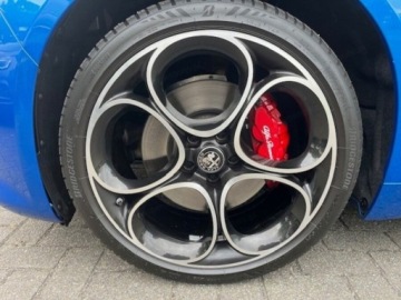 Alfa Romeo Giulia II Sedan Facelifting 2023 2.0 GME Turbo 280KM 2025 ALFA ROMEO Giulia Turbo Veloce Q4 Sedan 2.0 (280KM) 2025, zdjęcie 17