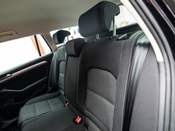 Volkswagen Passat B8 Variant 2.0 TDI BlueMotion SCR 150KM 2019 VOLKSWAGEN Passat 2.0 TDI Comfortline Combi 150KM 2019, zdjęcie 23