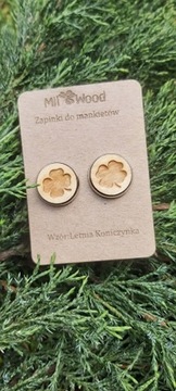 Деревянные запонки с гравировкой