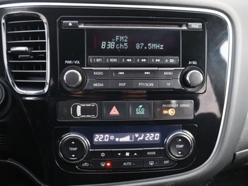 Mitsubishi Outlander III 2013 Mitsubishi Outlander 2.0, Klima, Klimatronic, zdjęcie 12