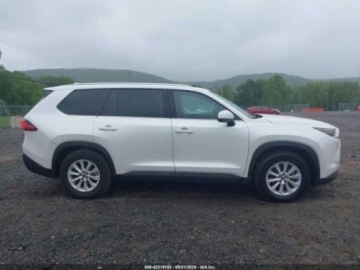 Toyota 2024 Toyota Grand Highlander Hybrid XLE 2024 2.5l 2.5 Hybryda 186KM, zdjęcie 6