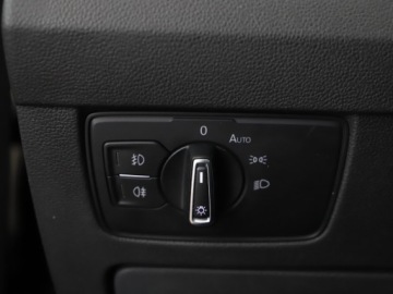 Volkswagen Passat B8 Variant Facelifting 2.0 TDI SCR 150KM 2022 Volkswagen Passat Variant | Kamera Cofania | Tempo, zdjęcie 15