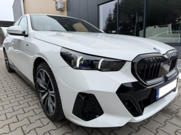 BMW Seria 5 G90-91 2023 BMW 520d xDrive M Sport PRO | Polski Salon | Gwarancja | FAKTURA VAT 23%, zdjęcie 4