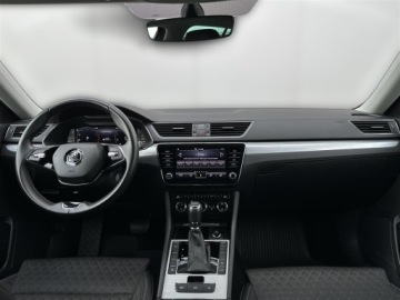 Skoda Superb III Kombi Facelifting 1.5 TSI 150KM 2023 Skoda Superb 1.5TSI 150KM Ambition DSG l Salon Pol, zdjęcie 6