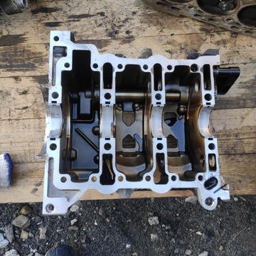 BLOK SILNIKA DÓŁ 03D103166H 1.2 VW POLO SKODA FABIA SEAT IBIZA