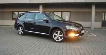 Volkswagen Passat B7 Variant 2.0 TDI CR DPF BlueMotion 140KM 2013 Volkswagen Passat Alltrack 4x4140KM AlltrackNAVIgacja 6 Biegow2xPDC 4Motion