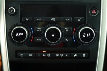 Land Rover Discovery Sport SUV 2.0 TD4 180KM 2017 Land Rover Discovery Sport TD4, Salon Polska, zdjęcie 11