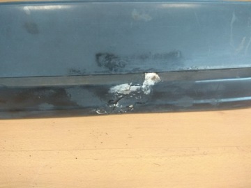 MERCEDES W201 ЗАДНИЙ БАМПЕР УЗКАЯ ПОЛОСКА + ОРГ БАЛКА