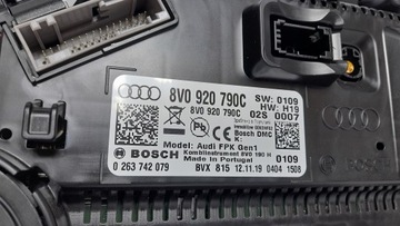 Audi A3 S3 8V 16-20 Licznik Zegary 8V0920790C 2.0 TFSI USA