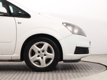 Opel Zafira B 1.9 CDTI ECOTEC 100KM 2007 Opel Zafira 1.9 CDTI, 7 miejsc, HAK, Klima, zdjęcie 13
