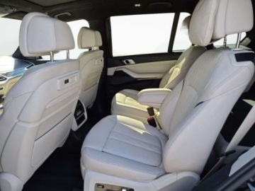 BMW X7 SUV M 3.0 M50d 400KM 2019 BMW X7 BMW X7 M50d 3.0 Diesel 400KM, zdjęcie 24