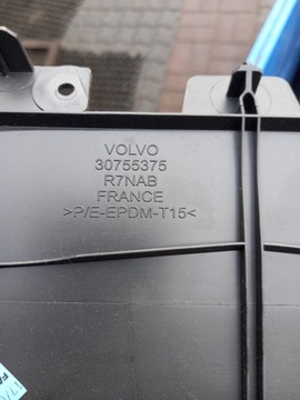 VOLVO C30 06-13 TUNEL CENTRÁLNÍ LOKETNÍ OPĚRKA 307553