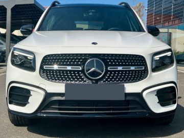 Mercedes GLB SUV 2.0 220d 190KM 2025 MERCEDES-BENZ GLB 220 d 4-Matic AMG Line 2.0 (190KM) 2025, zdjęcie 1