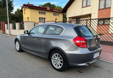 BMW Seria 1 E81/E87 Hatchback 5d E87 2.0 118d 143KM 2010 BMW Seria 1 BMW Seria 1 118d DPF Edition, zdjęcie 2