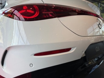 Mercedes CLA C118/X118 2025 MERCEDES-BENZ CLA 200 AMG Line Sedan 1.5 (163KM) 2025, zdjęcie 4