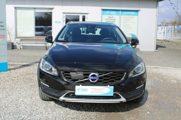 Volvo V60 I Kombi Facelifting 2.0 D4 DRIVE-E 190KM 2018 Volvo V60 Cross Country Momentum 190HP F-vat Salon, zdjęcie 2