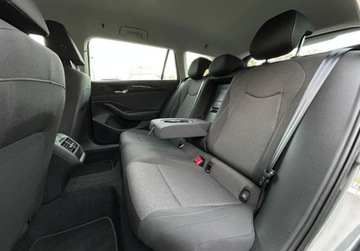 Volkswagen Passat B8 Variant Facelifting 1.5 TSI EVO 150KM 2025 Volkswagen Passat Variant Basic Pakiet Zimowy, ACC, Kamera, Indukcyjna la, zdjęcie 18