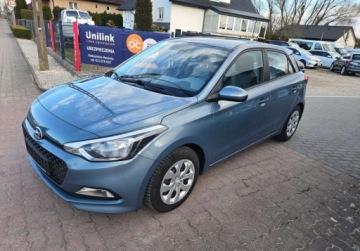Hyundai i20 II Coupe 1.2 MPI 84KM 2017 Hyundai i20 Swiezo sprowadzony Zarejestrowany Ubezpieczony. 1.2 84KM, zdjęcie 9