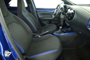 Toyota Aygo X 1.1 VVT-i 72KM 2022 Toyota Aygo X 1.0, Salon Polska, Serwis ASO, zdjęcie 6
