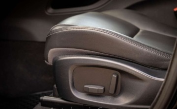 Jaguar F-Pace SUV 2.0 i4 250KM 2018 Jaguar F-Pace Jaguar F-Pace 25t AWD Premium 250KM 2.0 Benzyna 250KM, zdjęcie 12