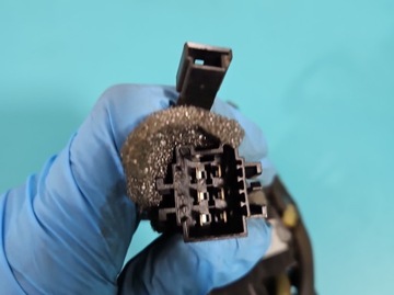 SVĚTLO STOPU MERCEDES W221 SEDAN