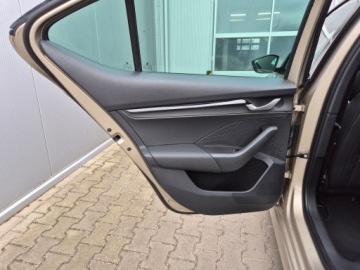 Skoda Octavia IV Liftback 1.5 TSI EVO 150KM 2026 Skoda Octavia SPORTLINE 1.5 TSI DSG z placu 150 KM, zdjęcie 17